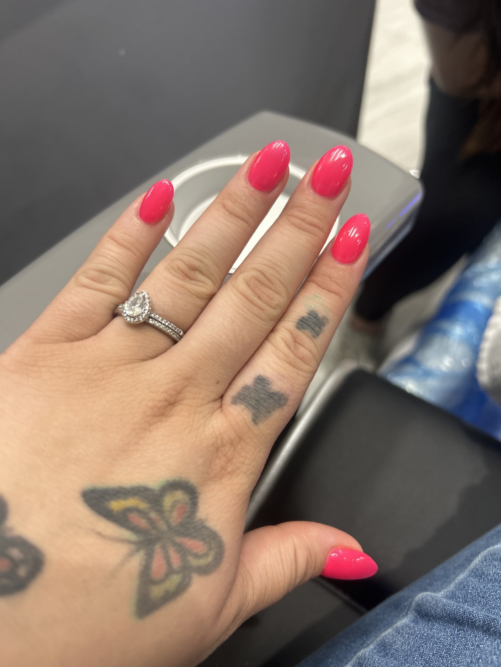 Lux Nails nail photo 4